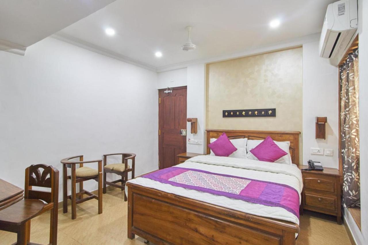 Hotel Mart View Коччи Экстерьер фото