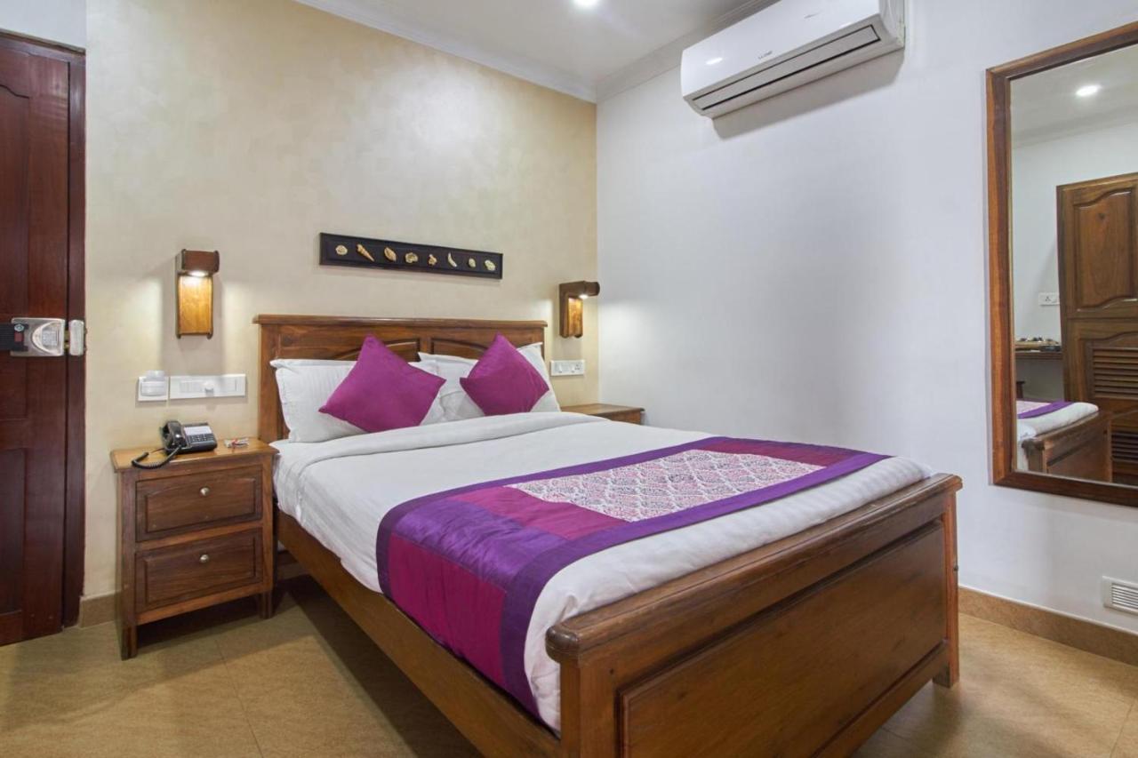 Hotel Mart View Коччи Экстерьер фото