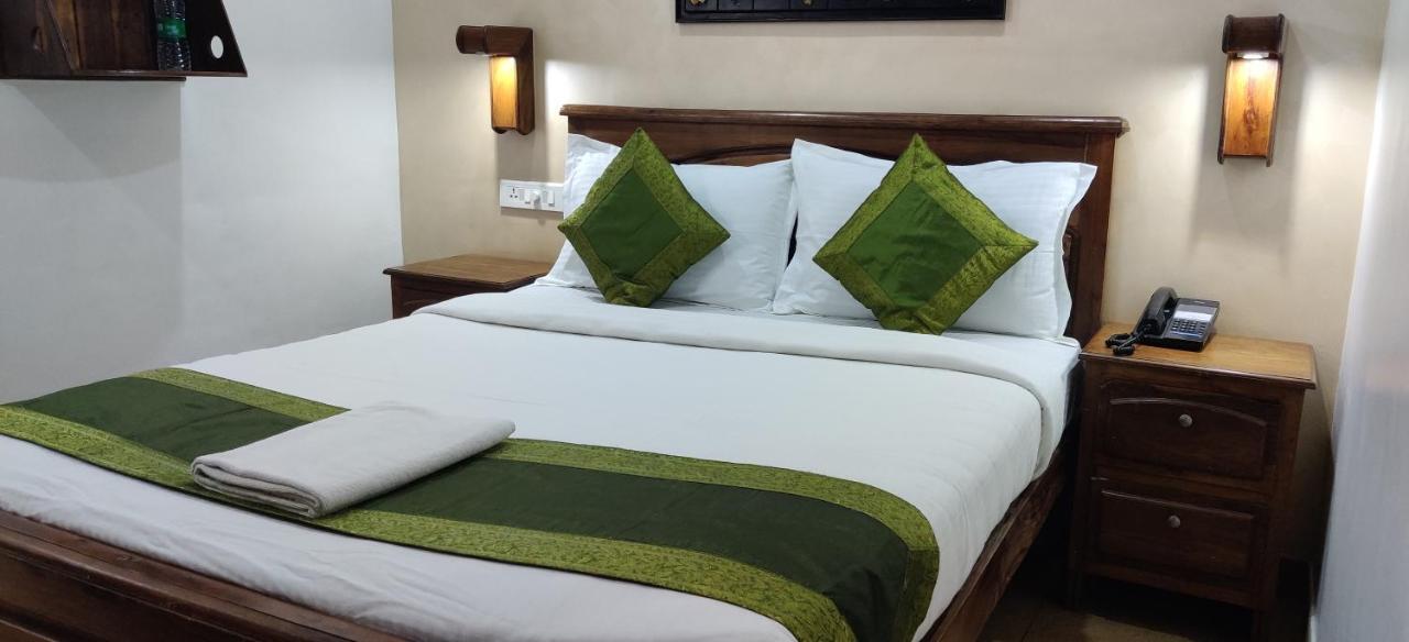 Hotel Mart View Коччи Экстерьер фото