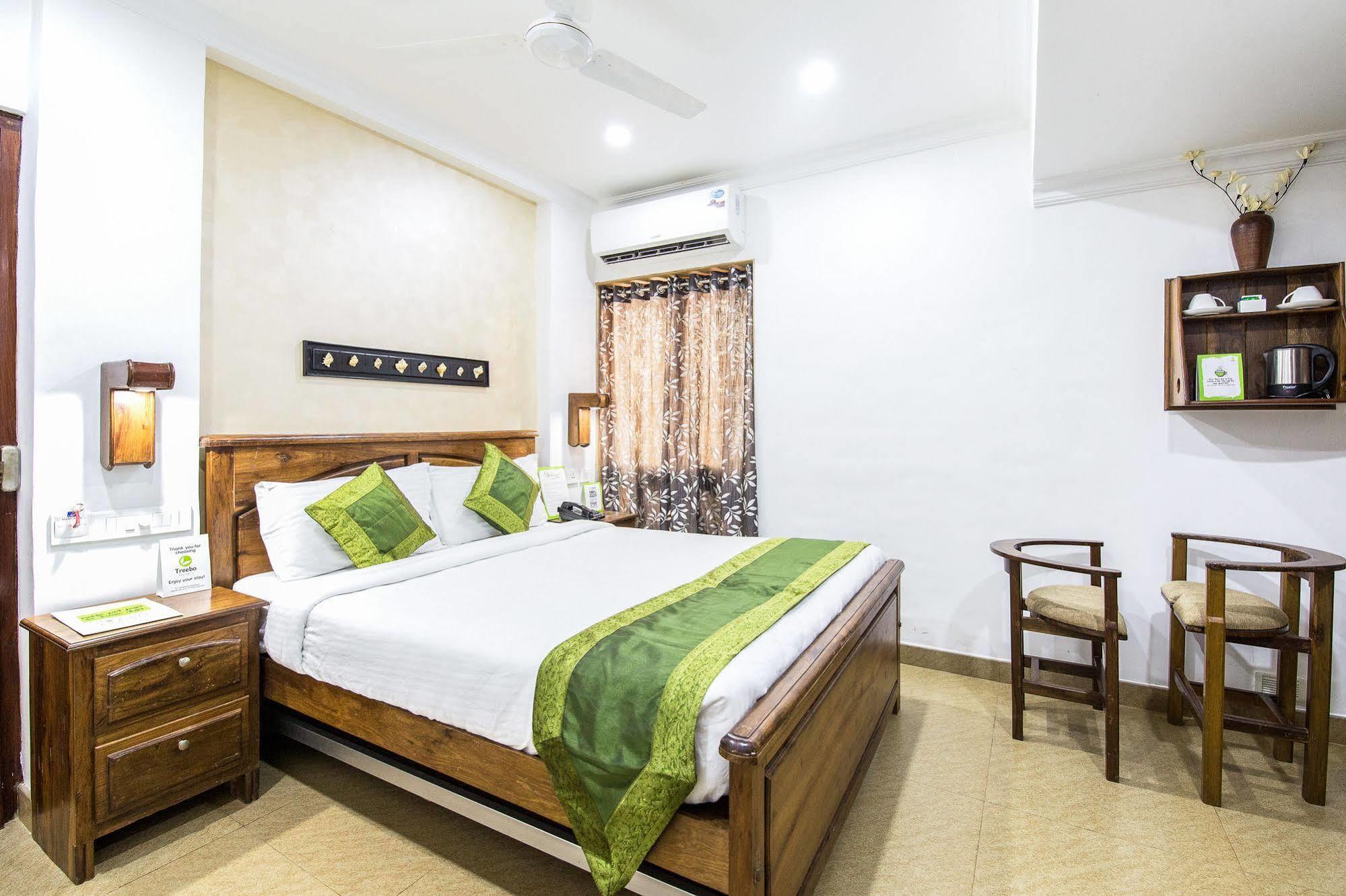 Hotel Mart View Коччи Экстерьер фото